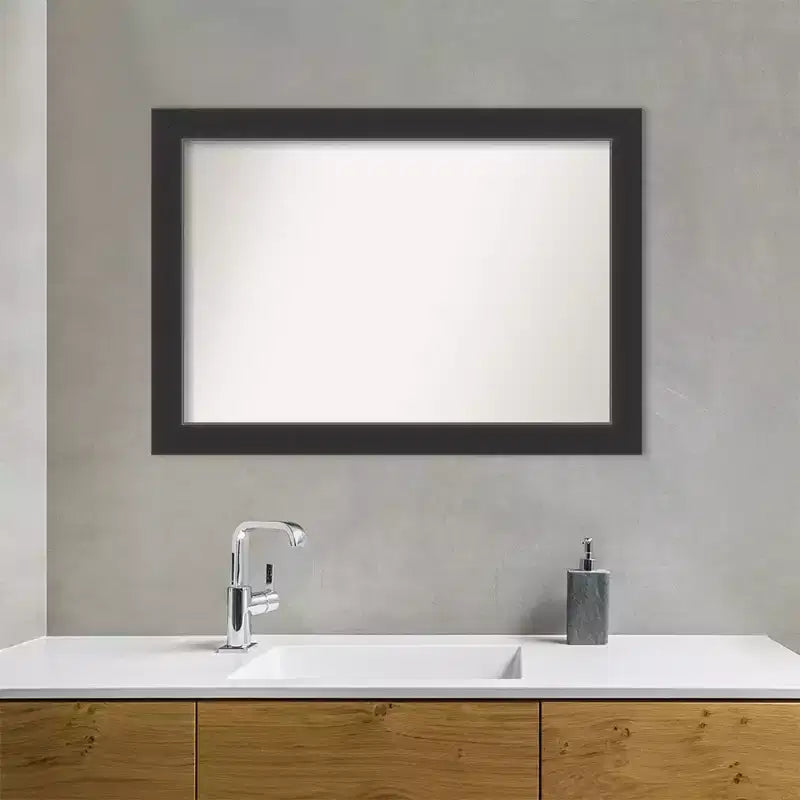 Specchio da parete rettangolare 41" x 29" con cornice in legno nero opaco
