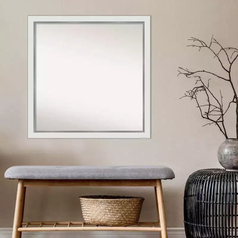 Specchio da parete quadrato con cornice stretta bianca e argentata 29" x 29"
