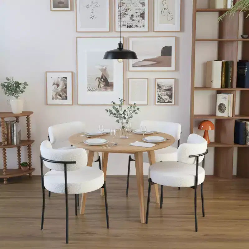 Set di 4 sedie da pranzo imbottite con gambe in metallo