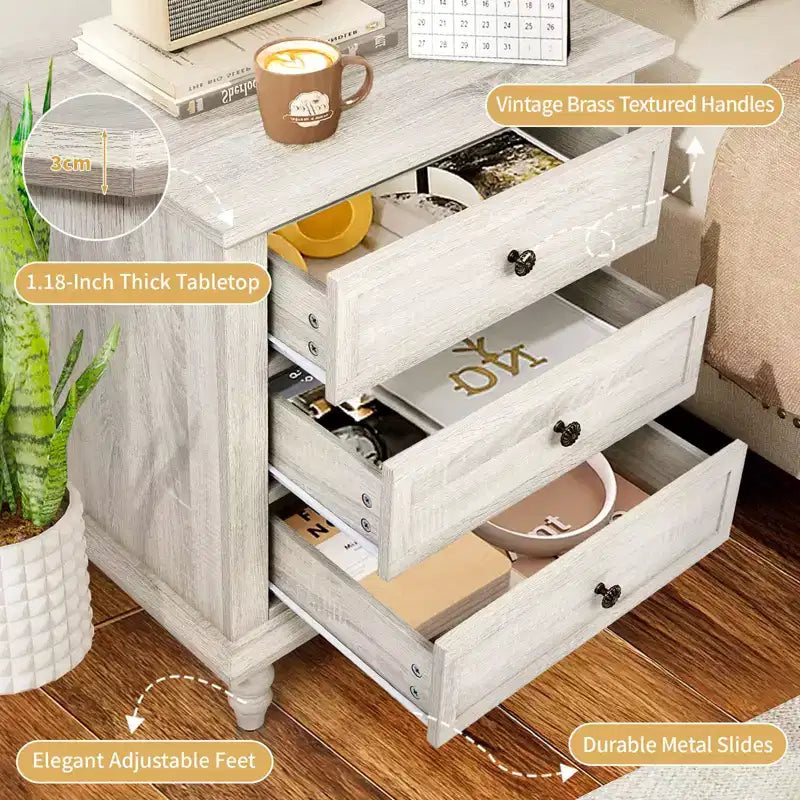 Comodino a 3 cassetti bianco con gambe in legno retrò