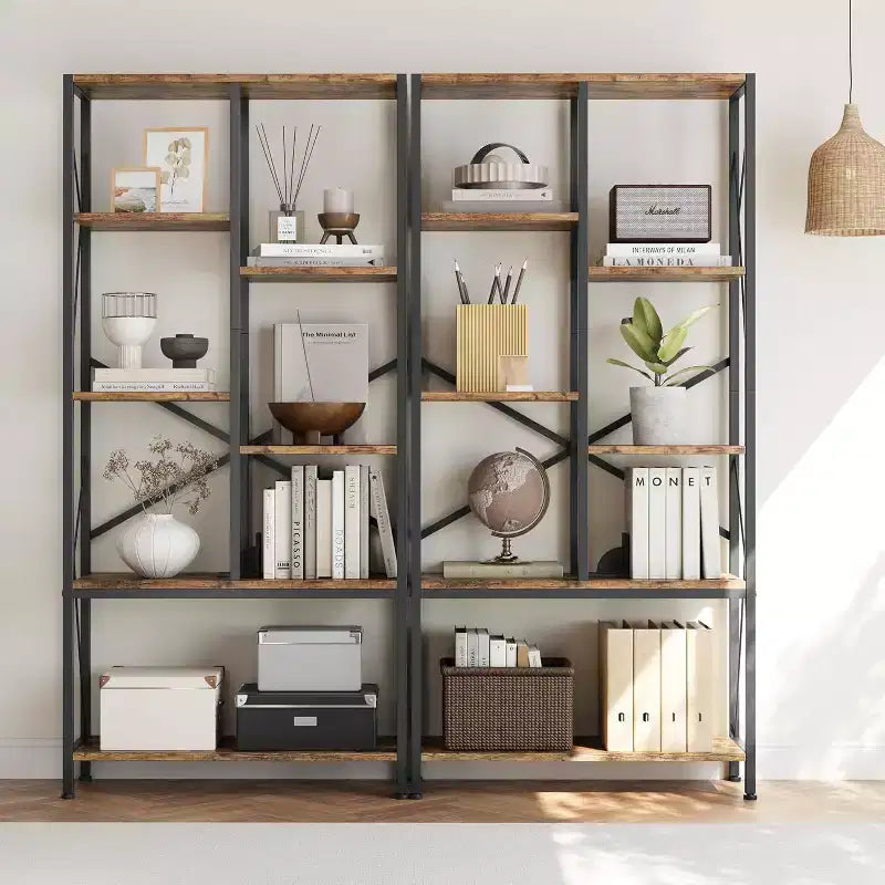 Libreria industriale a 6 ripiani con struttura in metallo