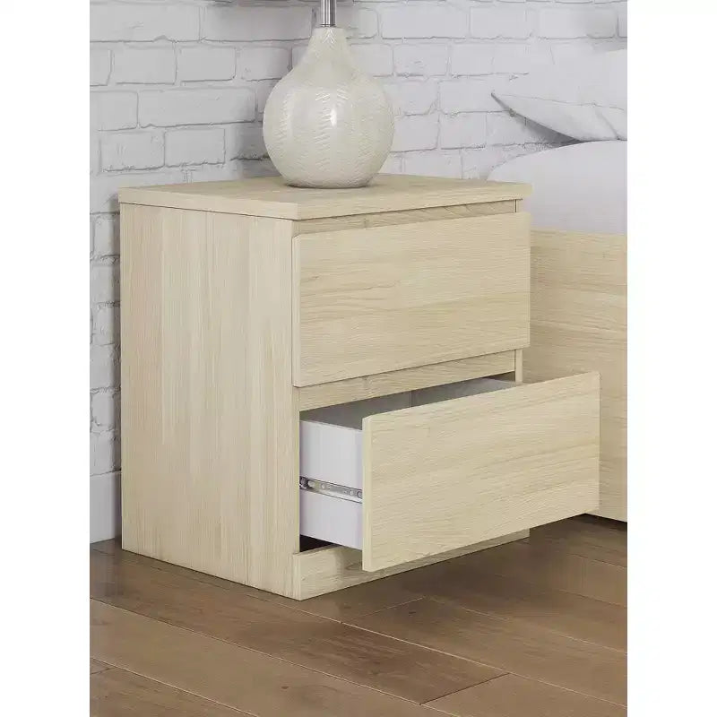 Comodino a 2 cassetti con finitura in legno marrone naturale