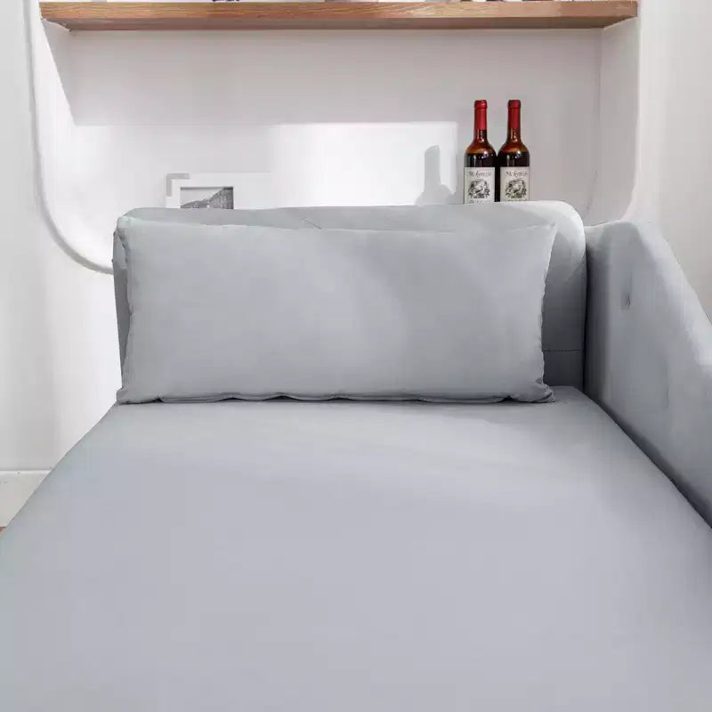 Chaise longue in velluto con contenitore e borchie decorative