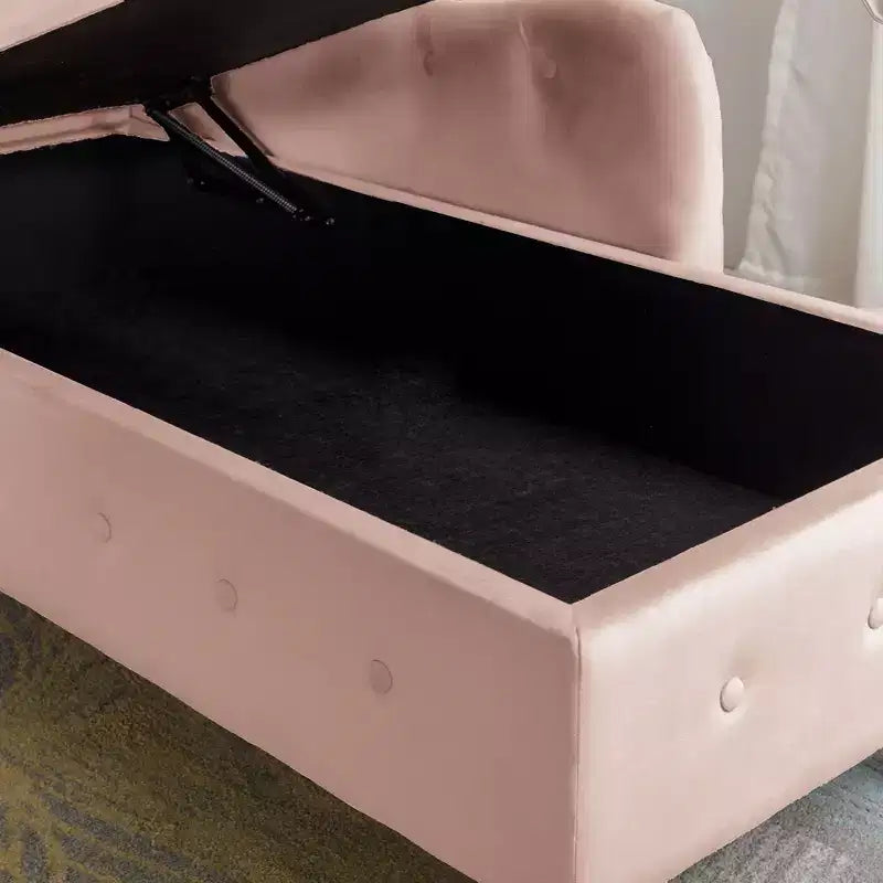 Chaise longue in velluto con contenitore e borchie decorative